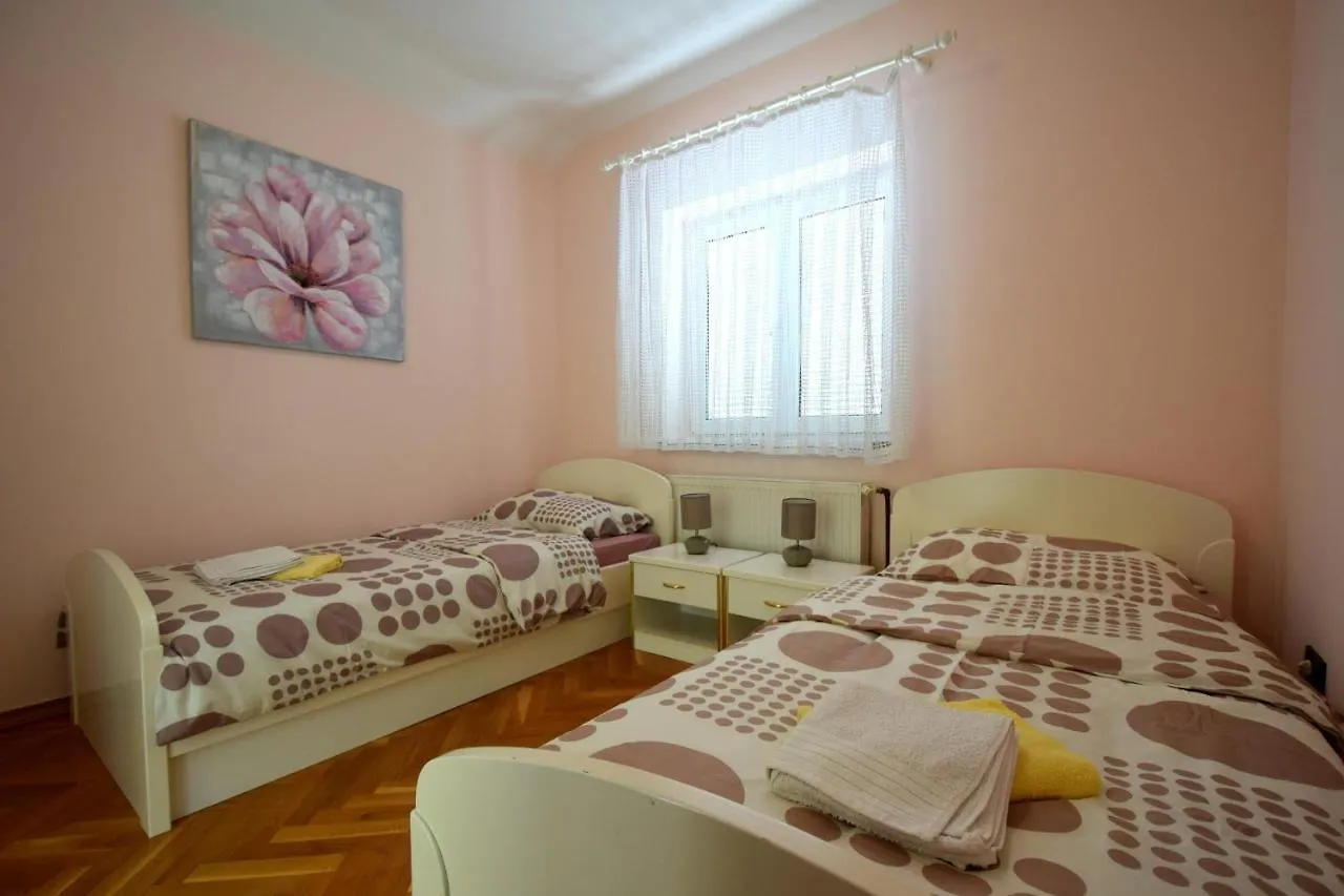 Apartments Luka Malinska 0*,  Croatia