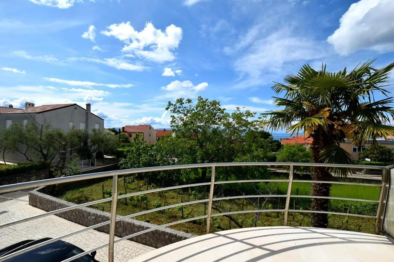 Apartments Luka Malinska