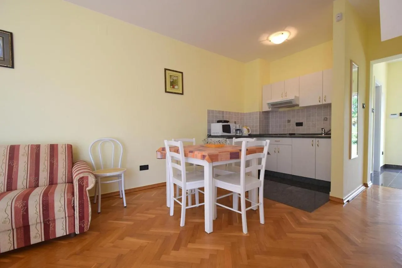 Apartments Luka Malinska Croatia